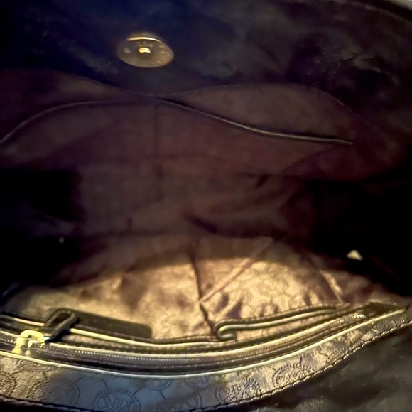 Michael Kors original bag only used once great condition - Picture 7 of 7